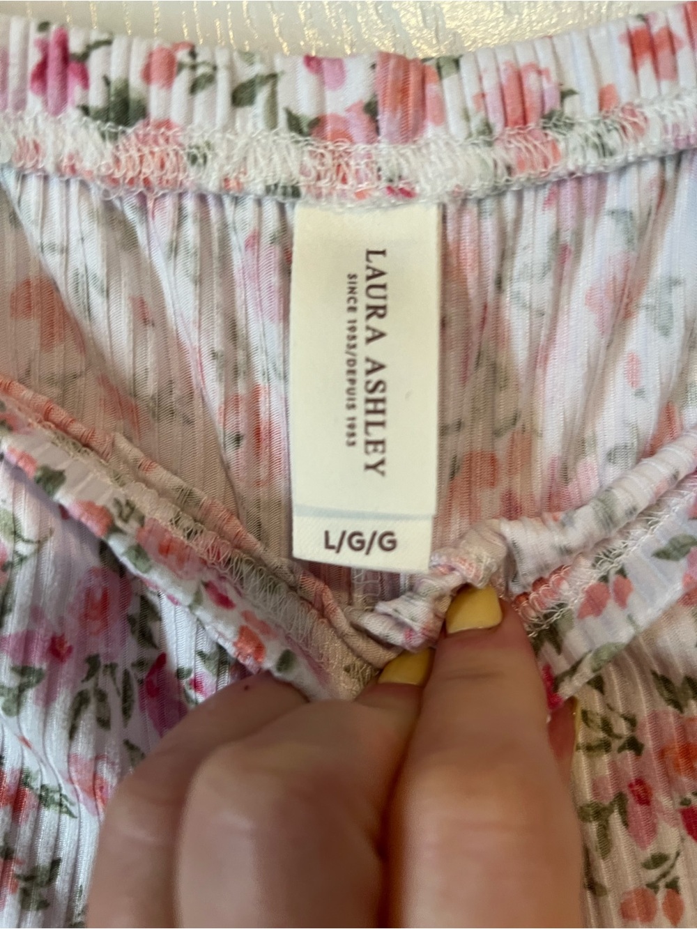 Laura Ashley White Floral Cami Top & Shorts Pajamas 2-Pc Set Women Sz Large - Picture 3 of 4